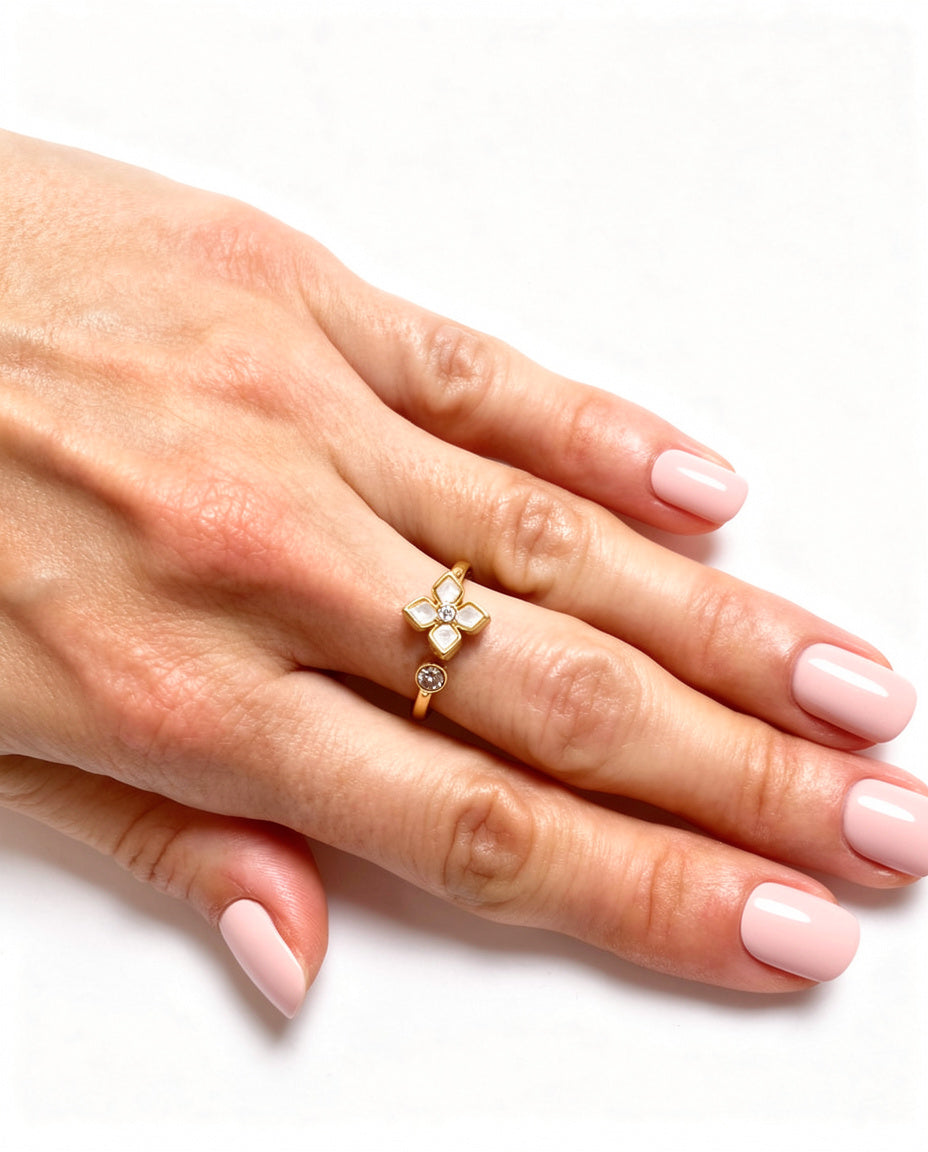 Quatrefoil Ring