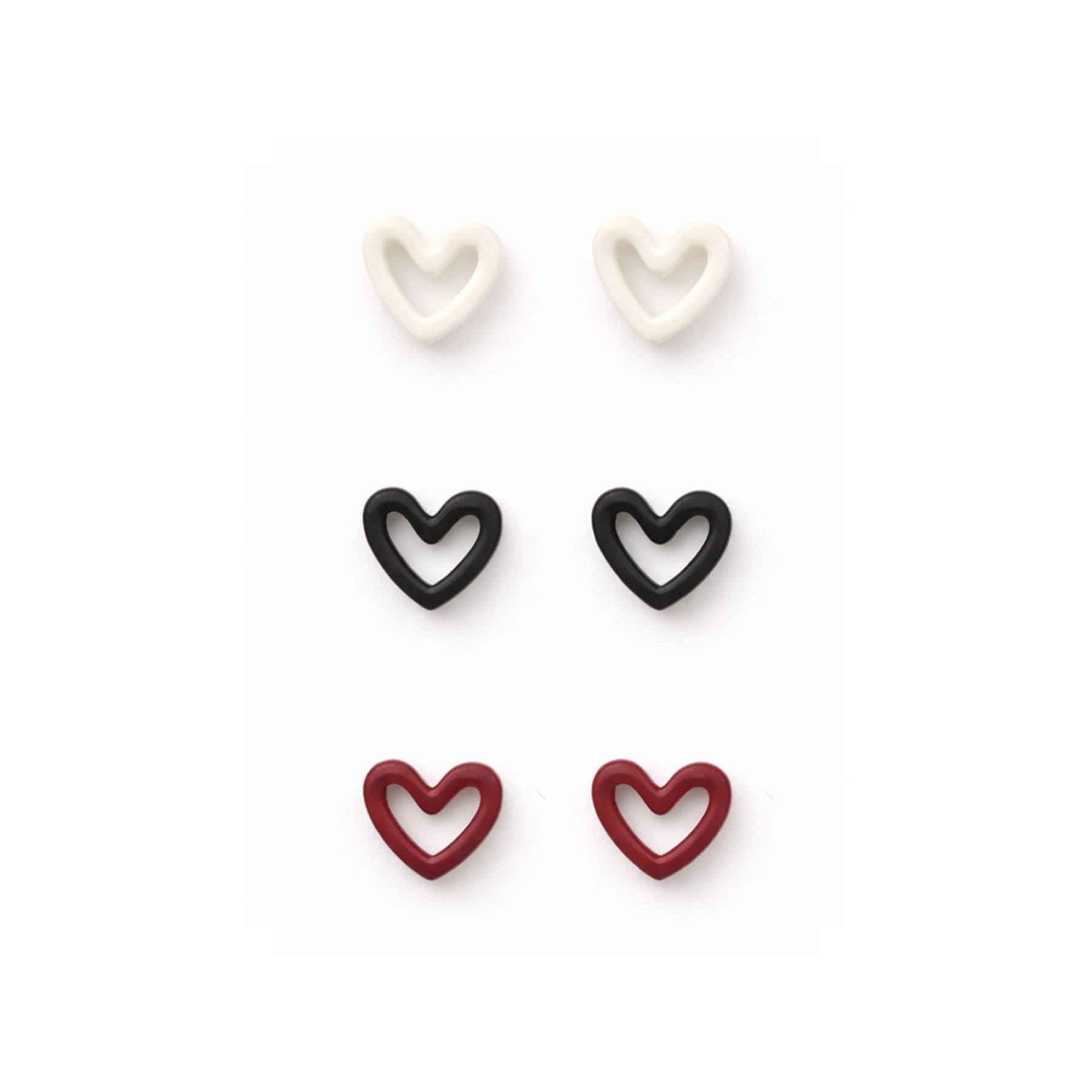 LUMI Heart Earring with a clean heart-shaped detail